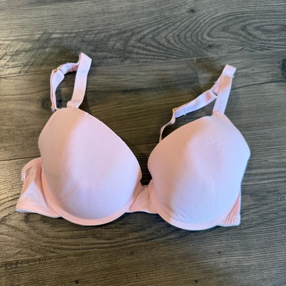 Juicy Couture‎ Pink Logo Strap T-Shirt Bra Underwire 34C 4603-65
